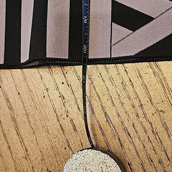 BCBGMaxazria size S stripe pencil bandage skirt - Picture 4 of 10